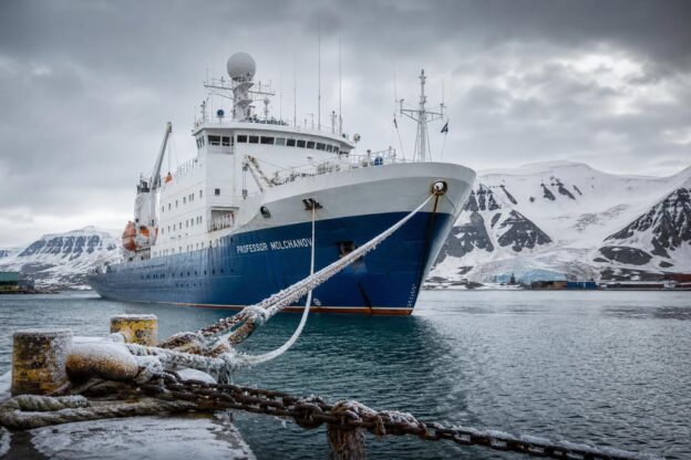 arrest des russischen staatsschiffs professor molchanov auf spitzbergen